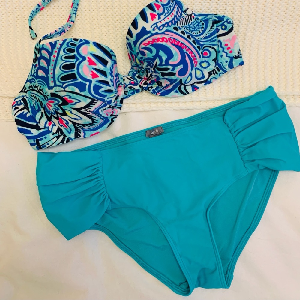 Bikini Set - Picture 2 of 3